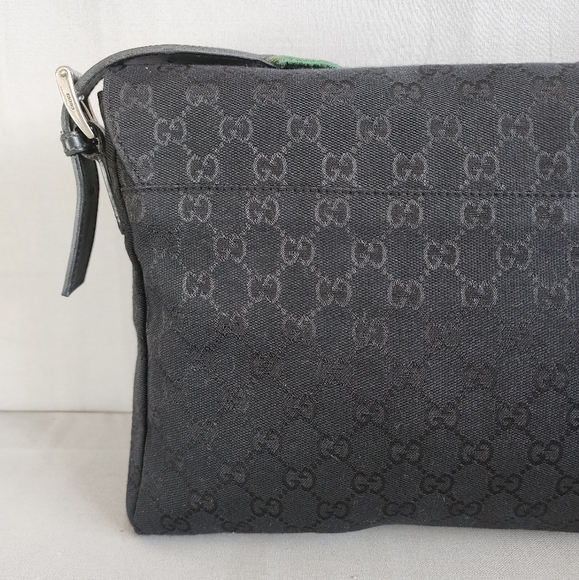 ✨️GUCCI GG Canvas Web Messenger Bag - Picture 6 of 16